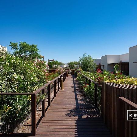 Villa T3 Climatisee En Residence Avec Piscine Vias Exterior foto