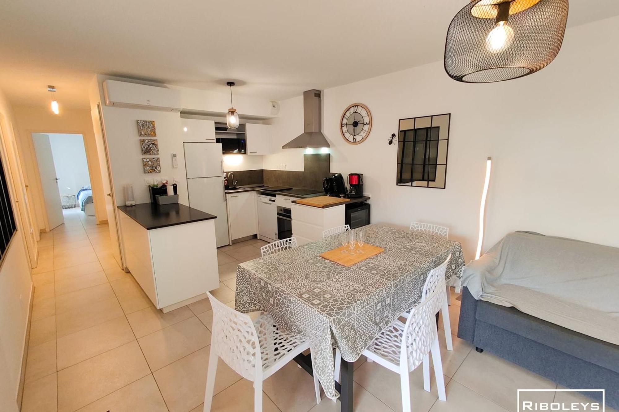 Villa T3 Climatisee En Residence Avec Piscine Vias Exterior foto